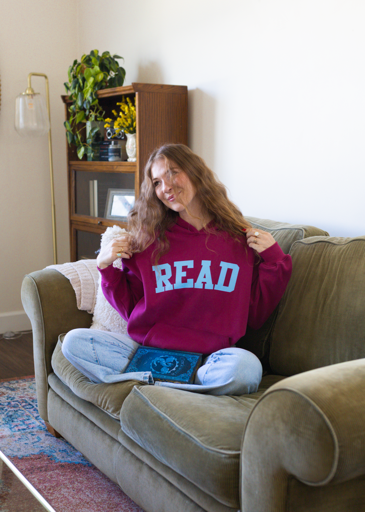 reader hoodie in berry